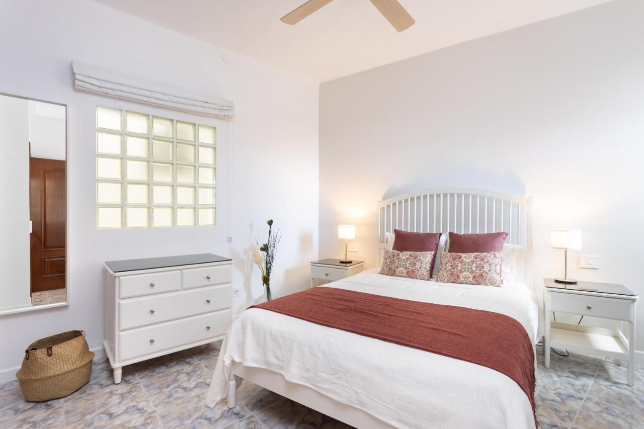 Home2Book Stunning Beachfront House With Sea Views Candelaria Zewnętrze zdjęcie